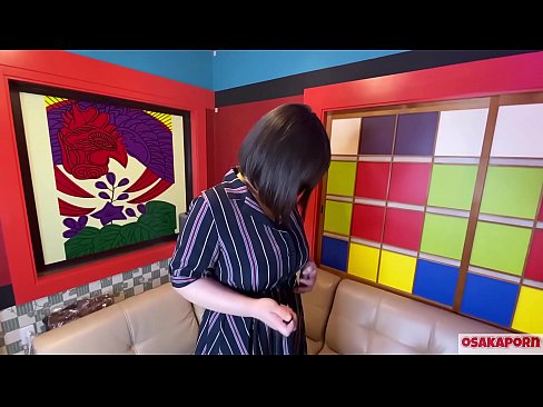 ❤️ Cutie Japanese oo leh naaso waaweyn ayaa ku siigeysto alaabada galmoodka waxayna leedahay kacsi. Waxay ka hadlaysaa waraysi ku saabsan waayo-aragnimadeeda foosha xun. Naaso waaweyn iyo maxdi timo leh oo aad u barooranaya. Osakaporn ❤  Galmo  ❌❤