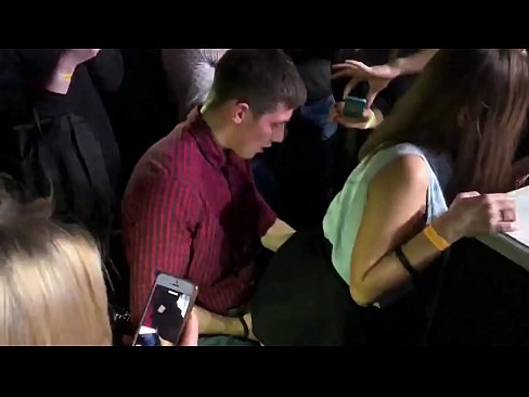 ❤️ Galmada dhabta ah ee goobta lagu caweeyo ee Ruushka. Gabar 18 jir ah oo u dhalatay dalka Ruushka ayaa futada iyo xubinta taranka kaga jirta goob lagu caweeyo ❤  Galmo  ❌❤